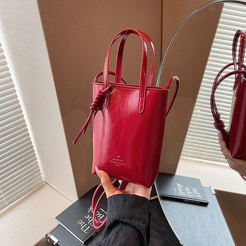 Glossy simple and niche single-shoulder bag