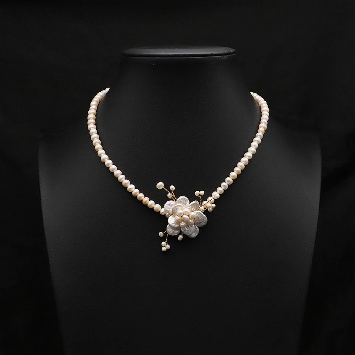 NATURAL FRESHWATER PEARL PETAL NECKLACE