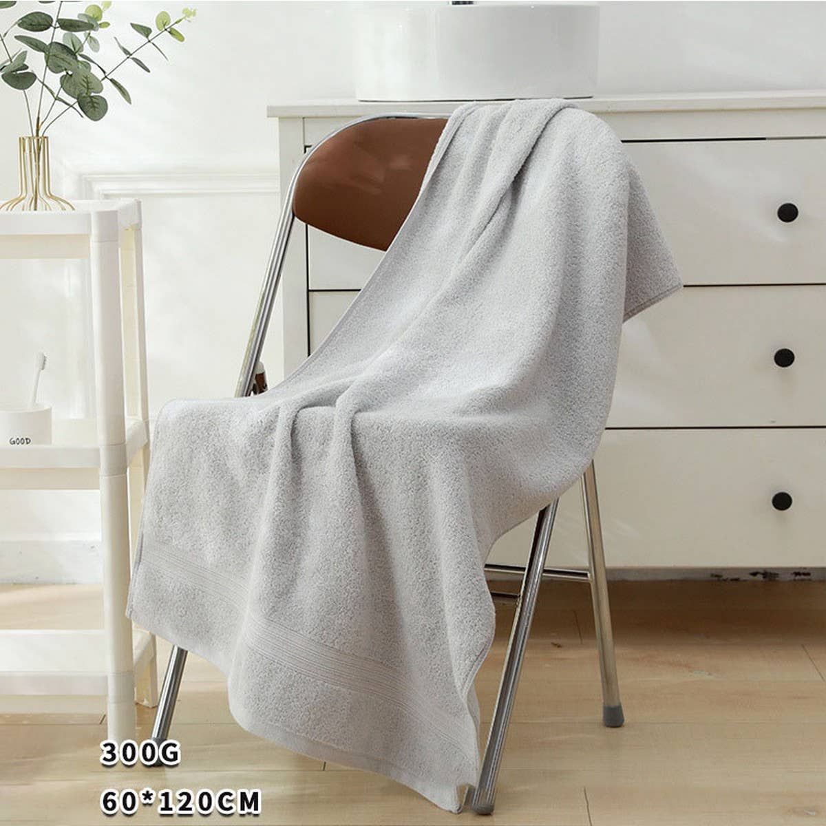 LARGE, THICK, ABSORBENT AND SOFT BATH TOWEL