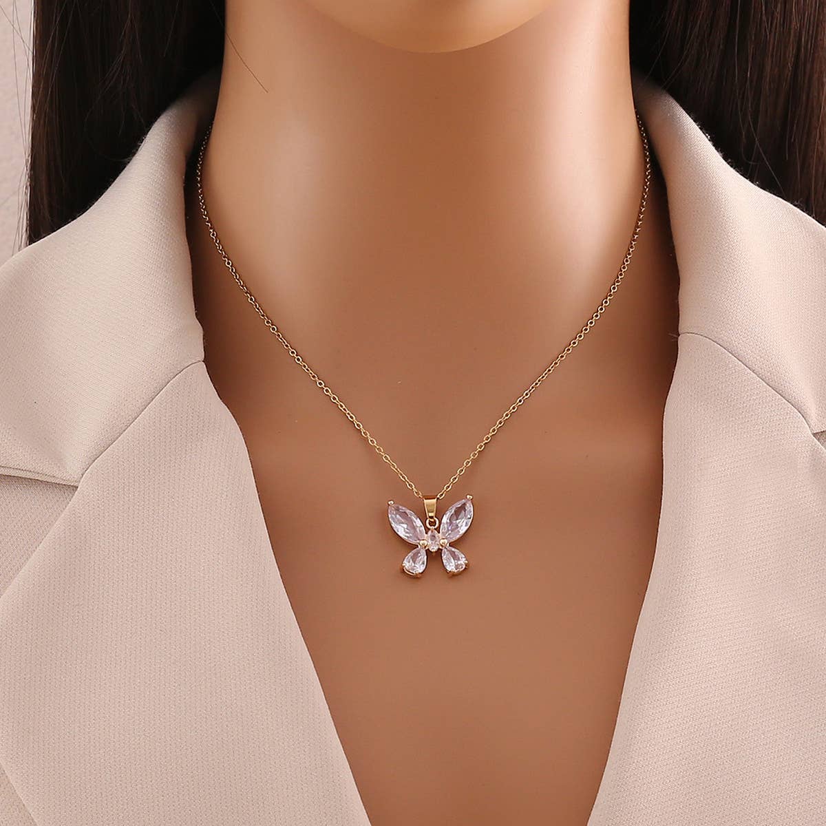 STYLISH BUTTERFLY COLLARBONE CHAIN NECKLACE_CWAHA0875