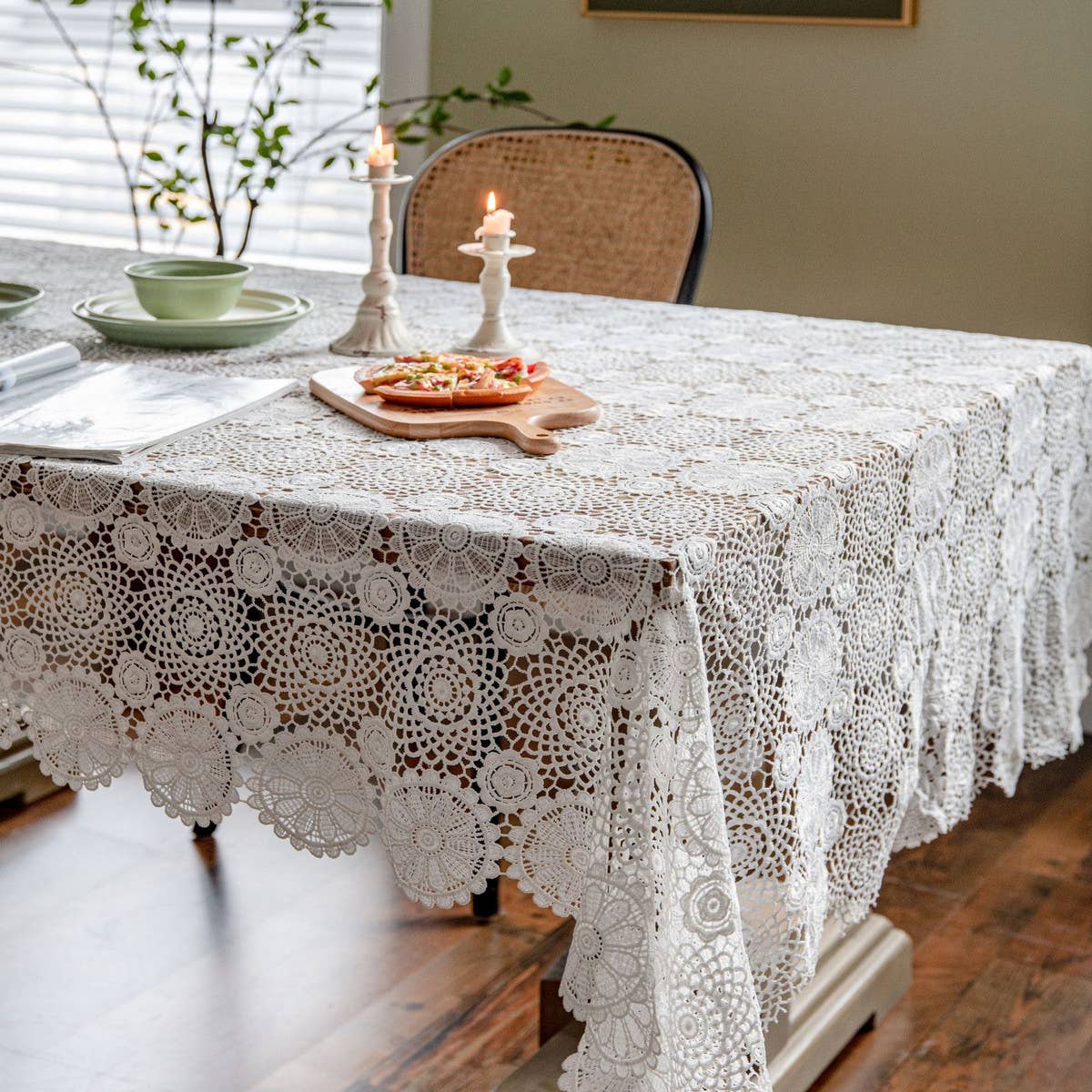 WATER-SOLUBLE EMBROIDERED LACE HOLLOW TABLECLOTH