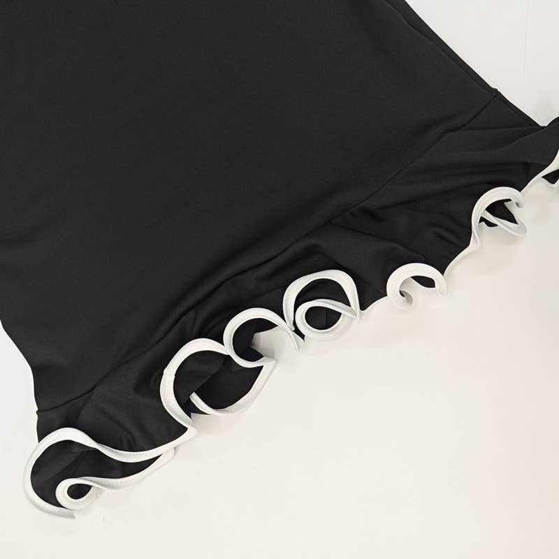 Solid color round-neck lotus leaf rolled-up dress