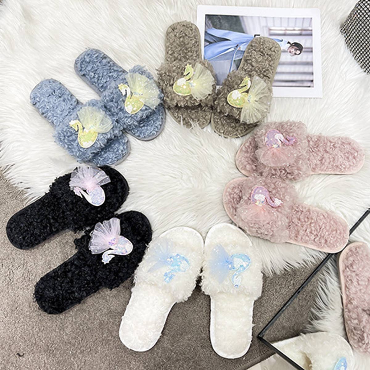 HOMEN LEISURE ROLL PLUSH OPEN-TOED SLIPPERS