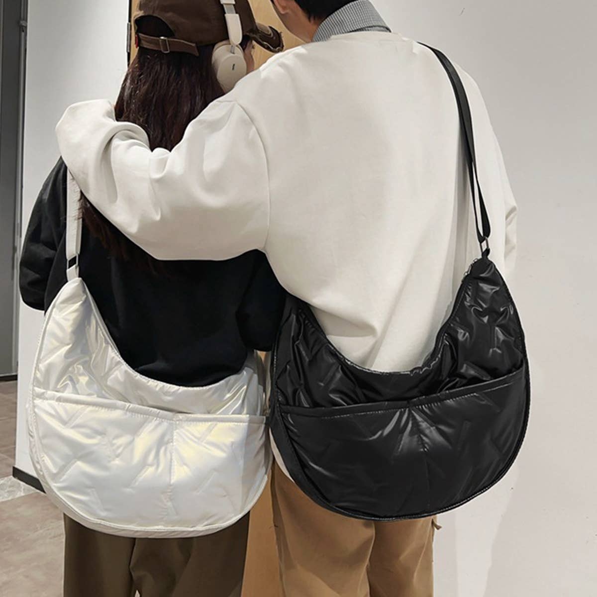 FASHIONABLE TEXTURE PEARL COTTON SHOULDER BAG_CWAB1774