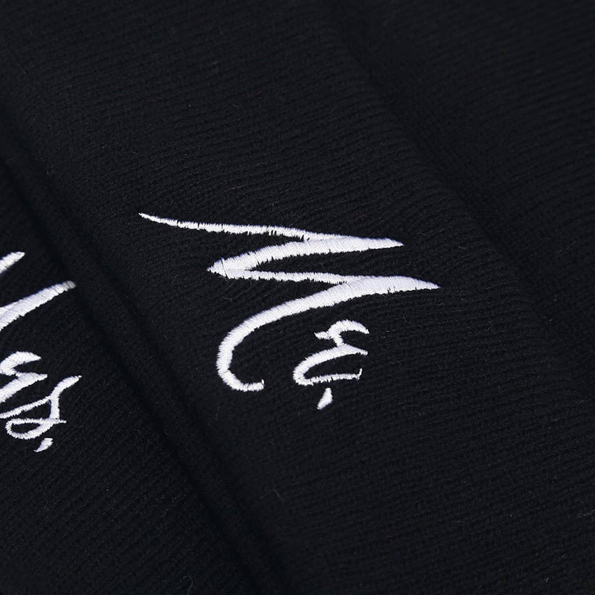 MRS MR EMBROIDERED KNITTED HAT FOR MEN AND WOMEN