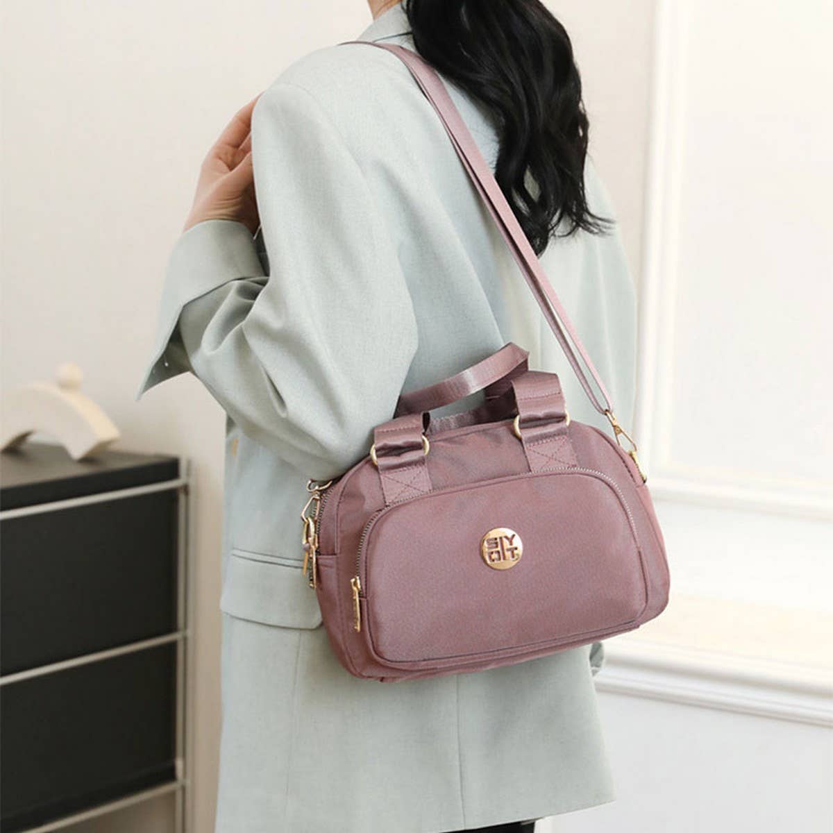 LEISURE TRAVEL WOMEN'S SHOULDER MESSENGER BAG_CWAB3452