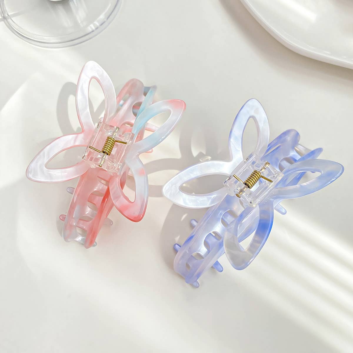 TEMPERAMENT BUTTERFLY SWEET HOLLOW HAIRPIN