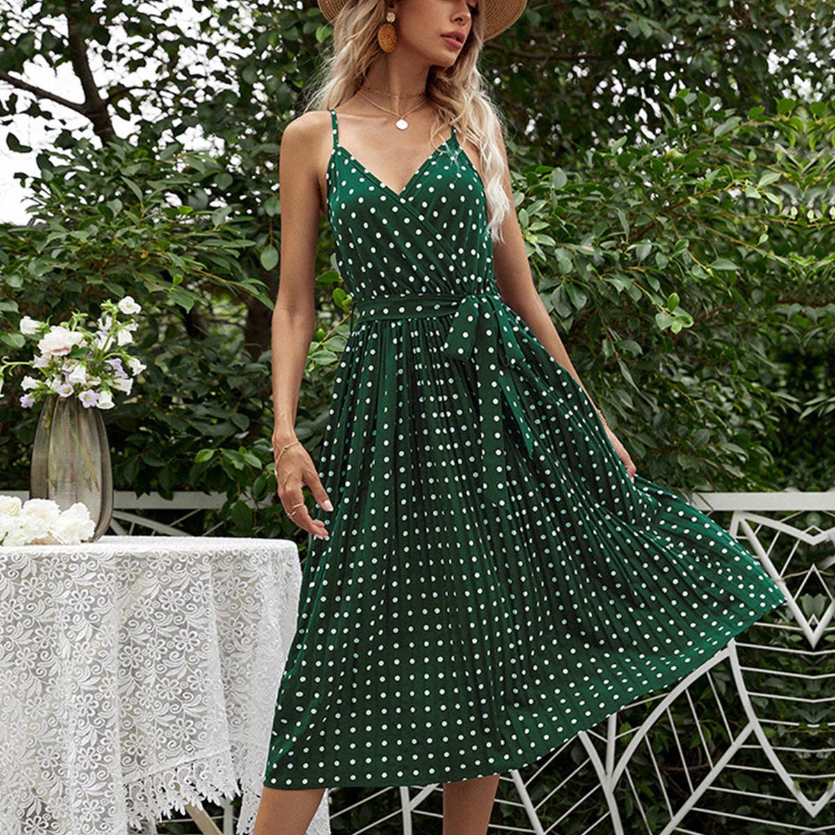 POLKA DOT HALTER LACE PLEATED DRESS
