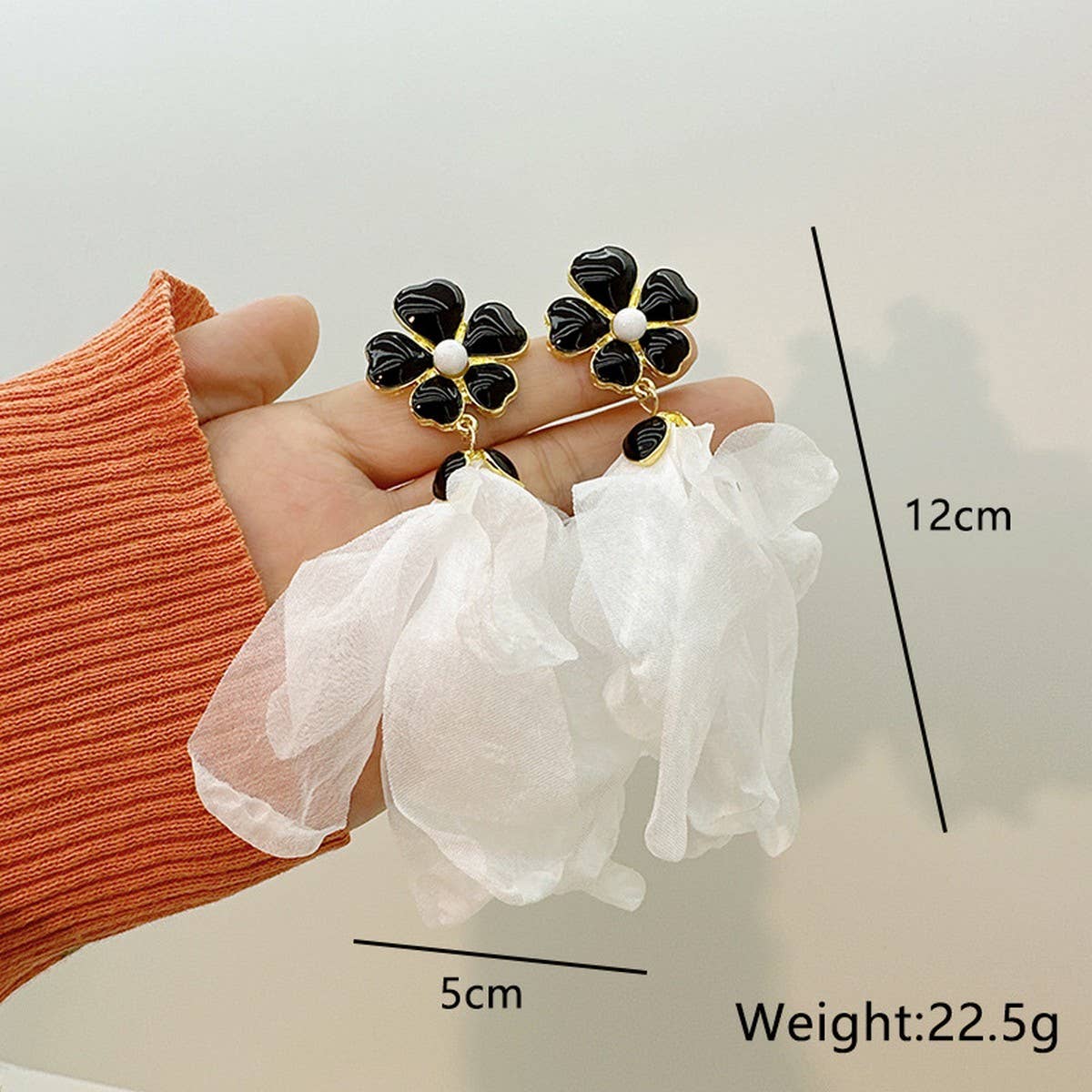 Bold Enamel Flower Tassel Earrings Designer Style_CWMM6282