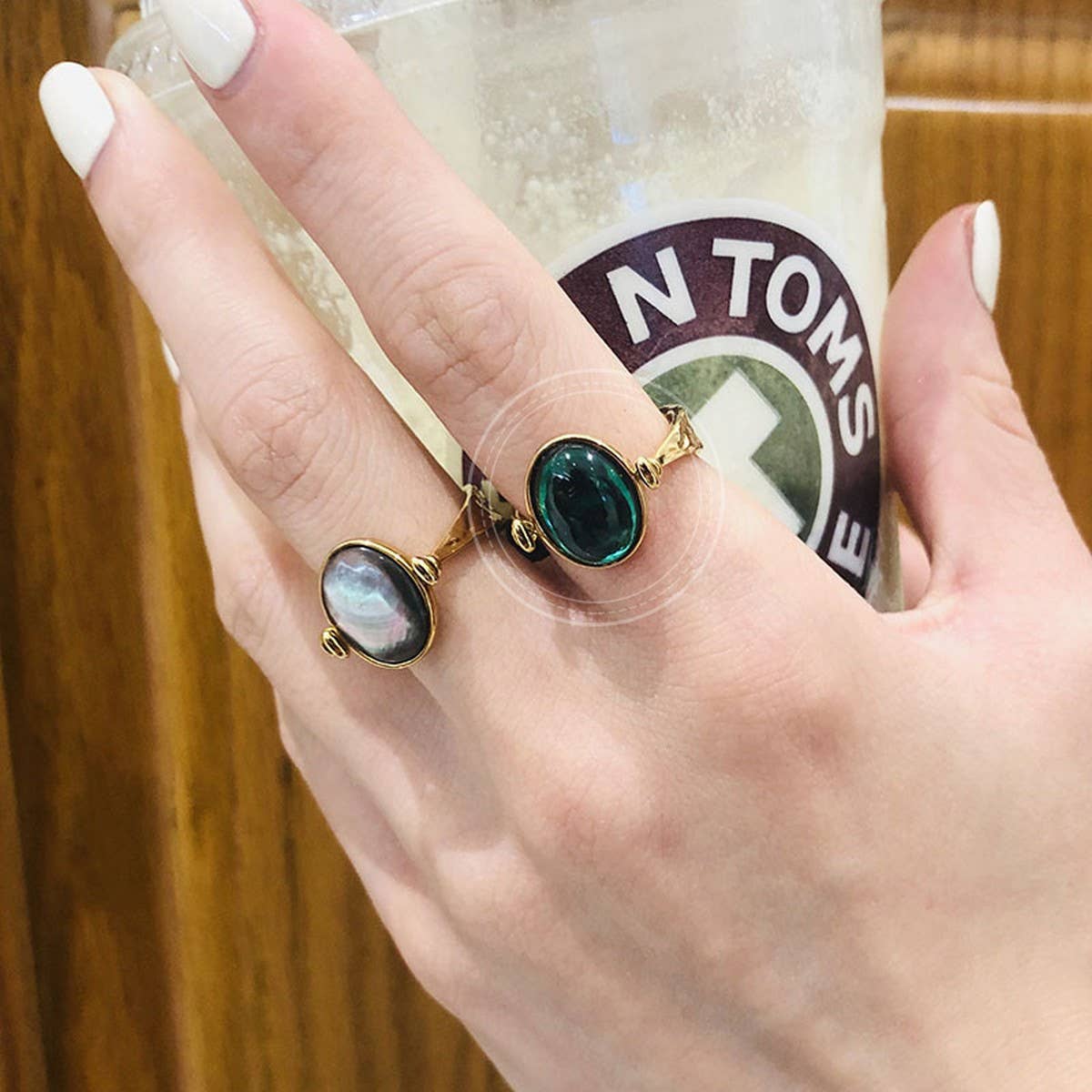 NEW FASHION RING WITH GREEN GEMSTONE