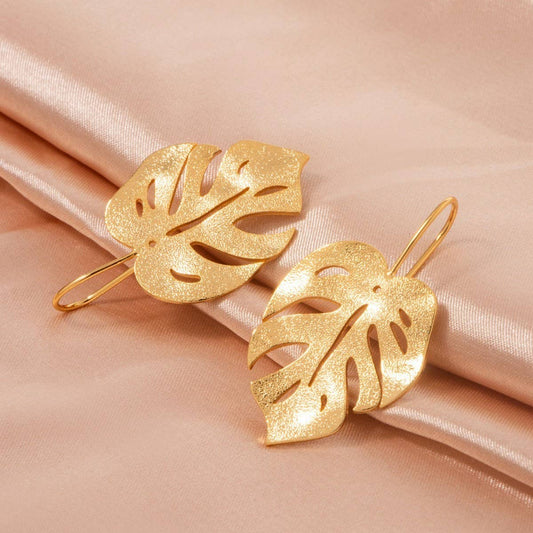 FASHIONABLE GOLD-PLATED FLAT HOLLOW LEAF EARRINGS