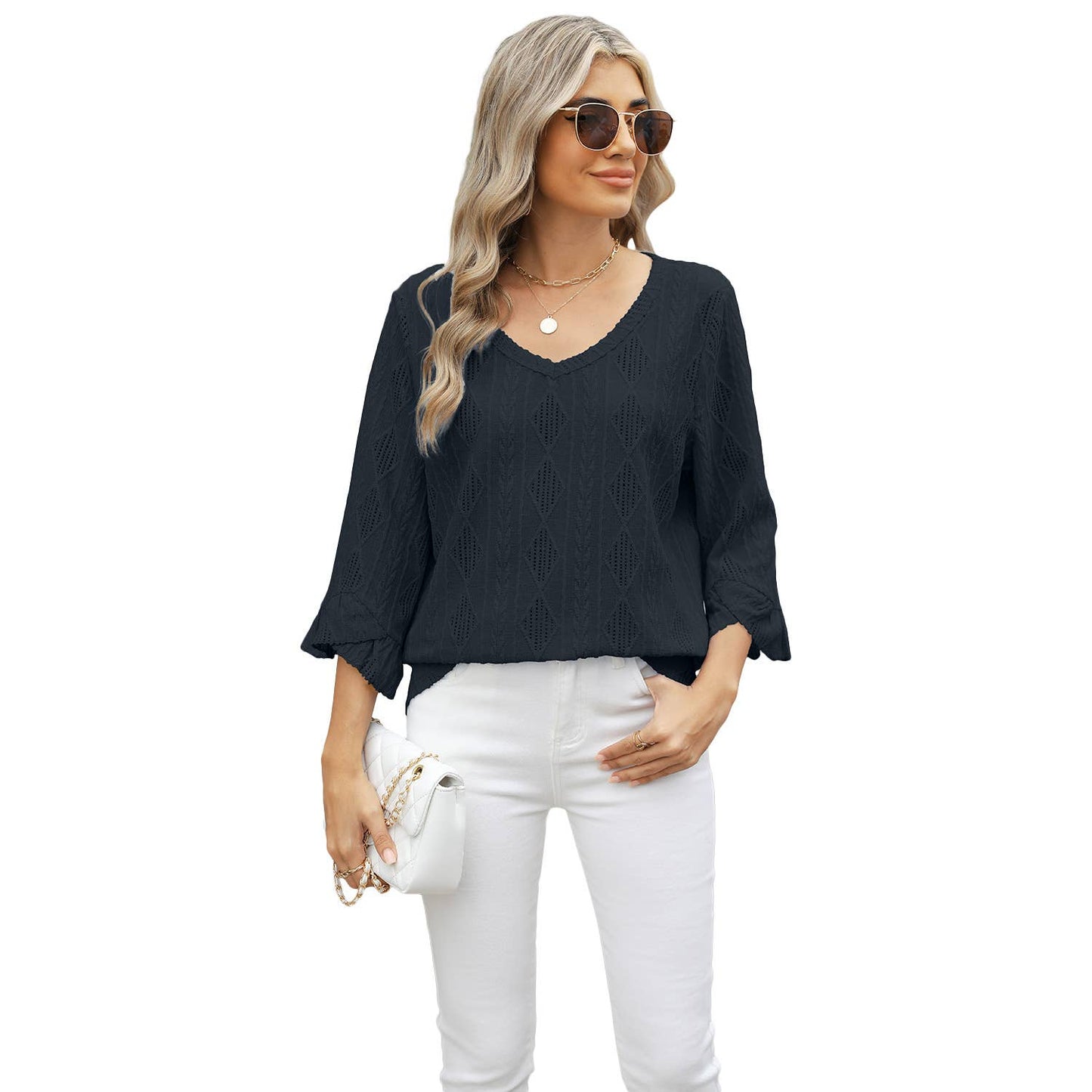 V-neck diamond check cutout horn sleeve T-shirt