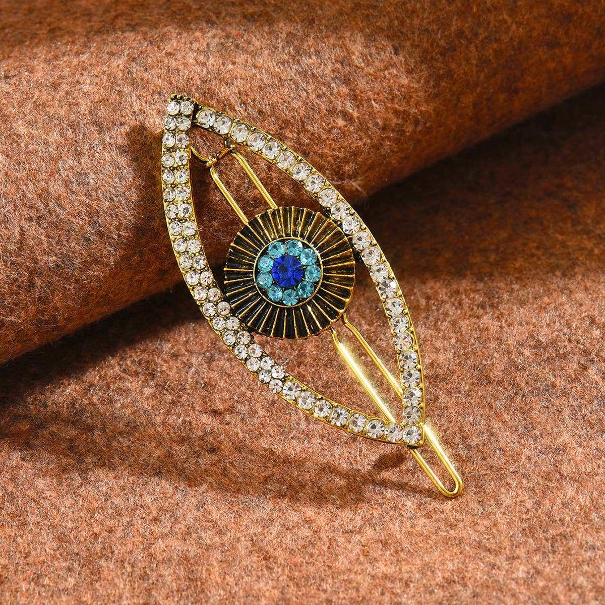 DEMON EYES HOTTIE JK PUNK EYES HAIRPIN