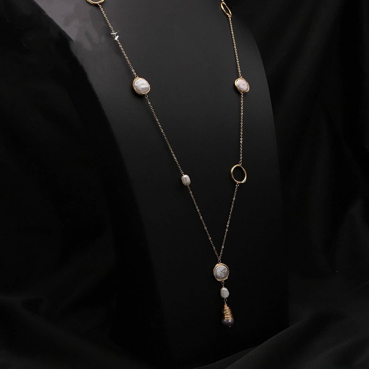HIGH-END BUTTERFLY TEMPERAMENT PEARL NECKLACE