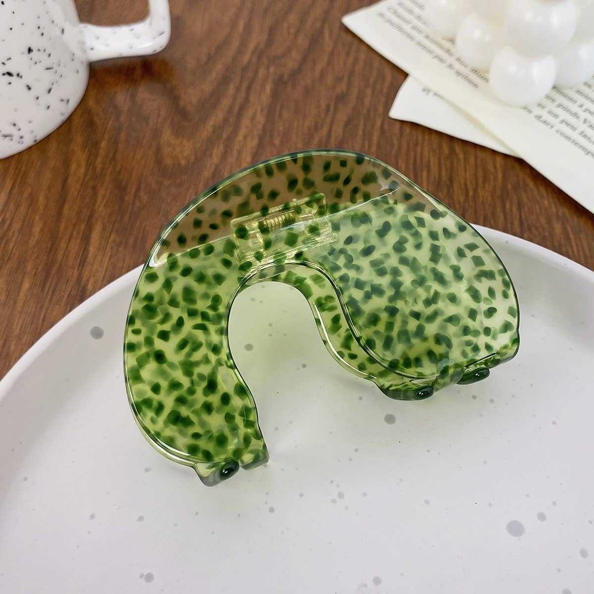 Elegant Acetate Hair Claw, Back Bun Shark Clip_CWAHA1594