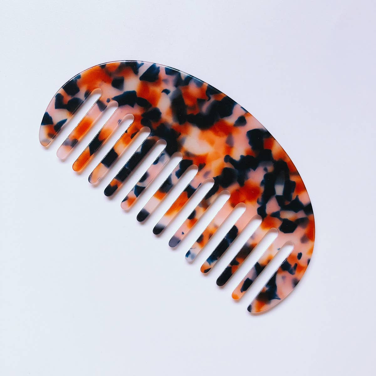 CUTE AND CUTE HAIR COMB