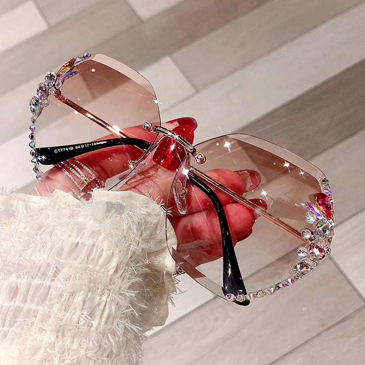 WOMEN FASHION RHINESTONE SUNGLASSES