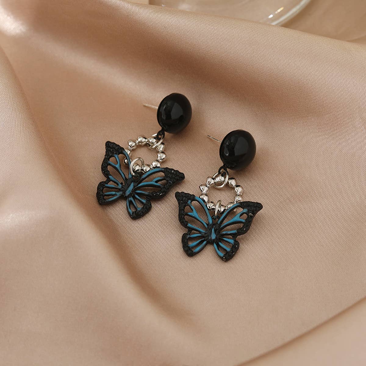 BUTTERFLY PAINTING OIL BLACK HOLLOW EARRINGS_CWAJE2448