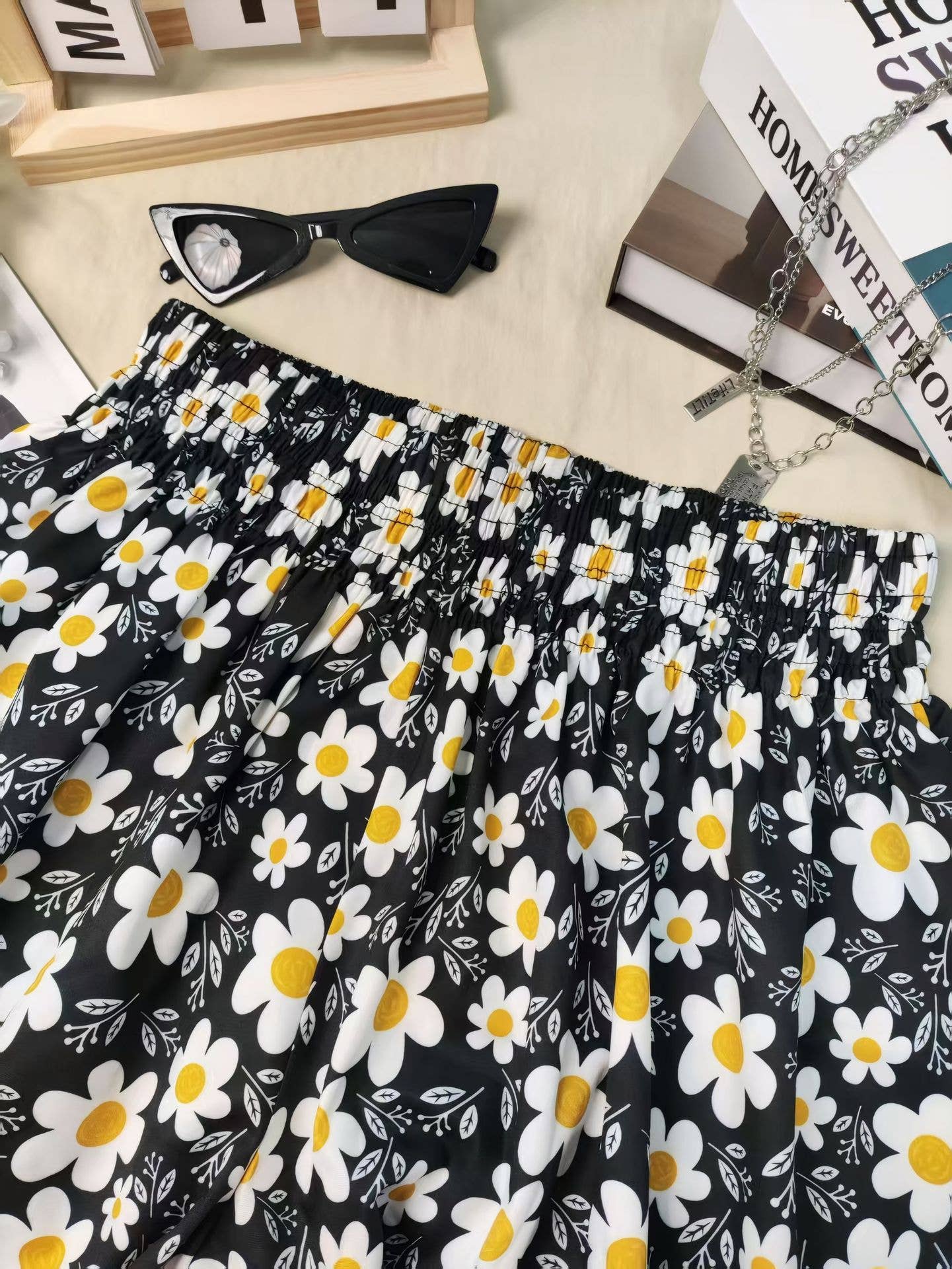 Printed fashionable casual shorts