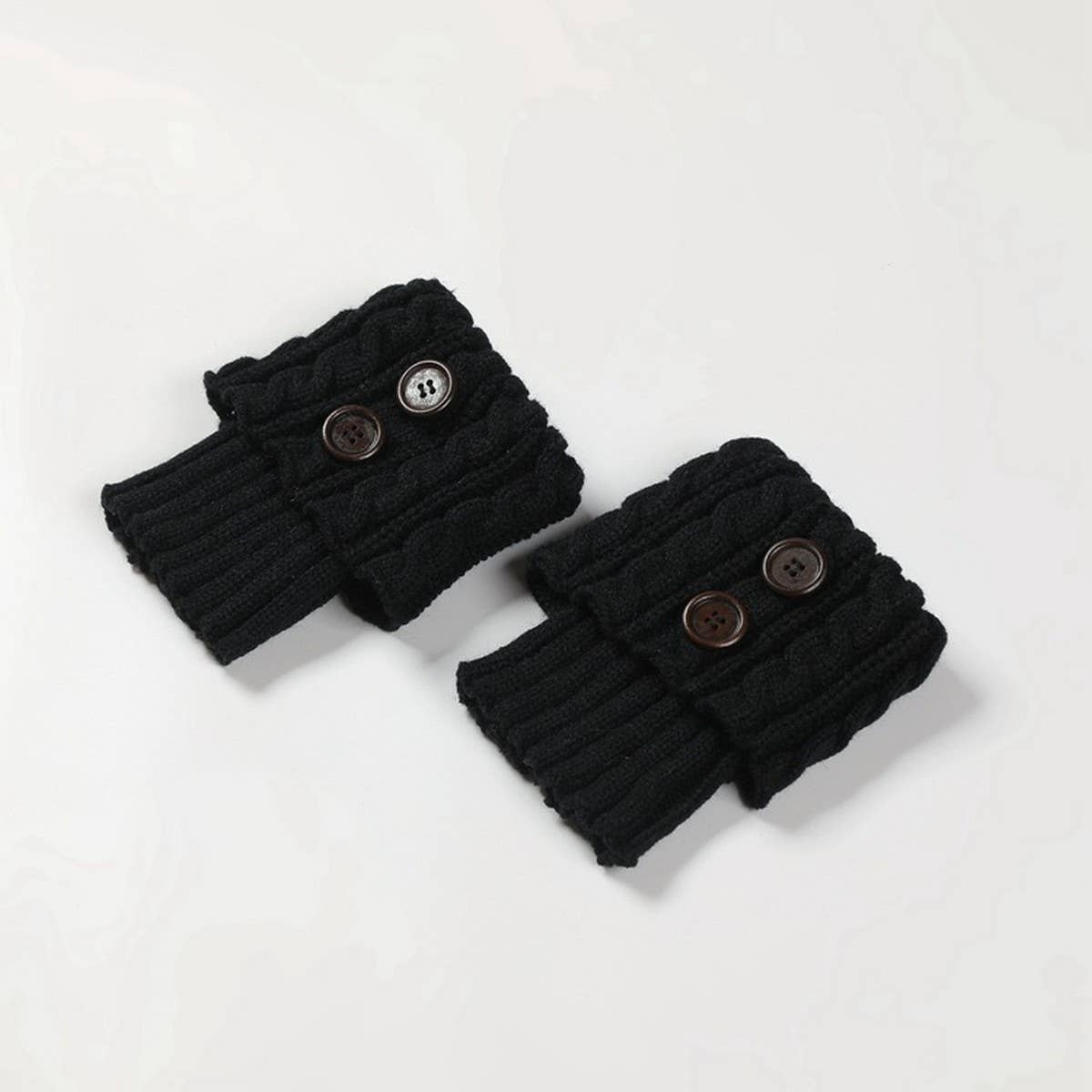 NEW COLOR MATCHING TWIST BUTTON WIDENED SOCKS