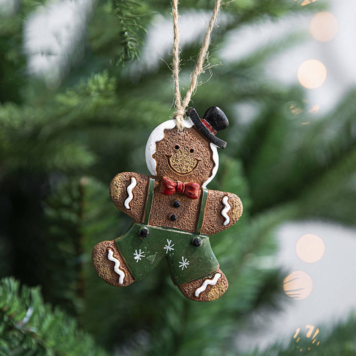 Painted Resin Gingerbread Xmas Tree Hanging Decor_CWMM9789