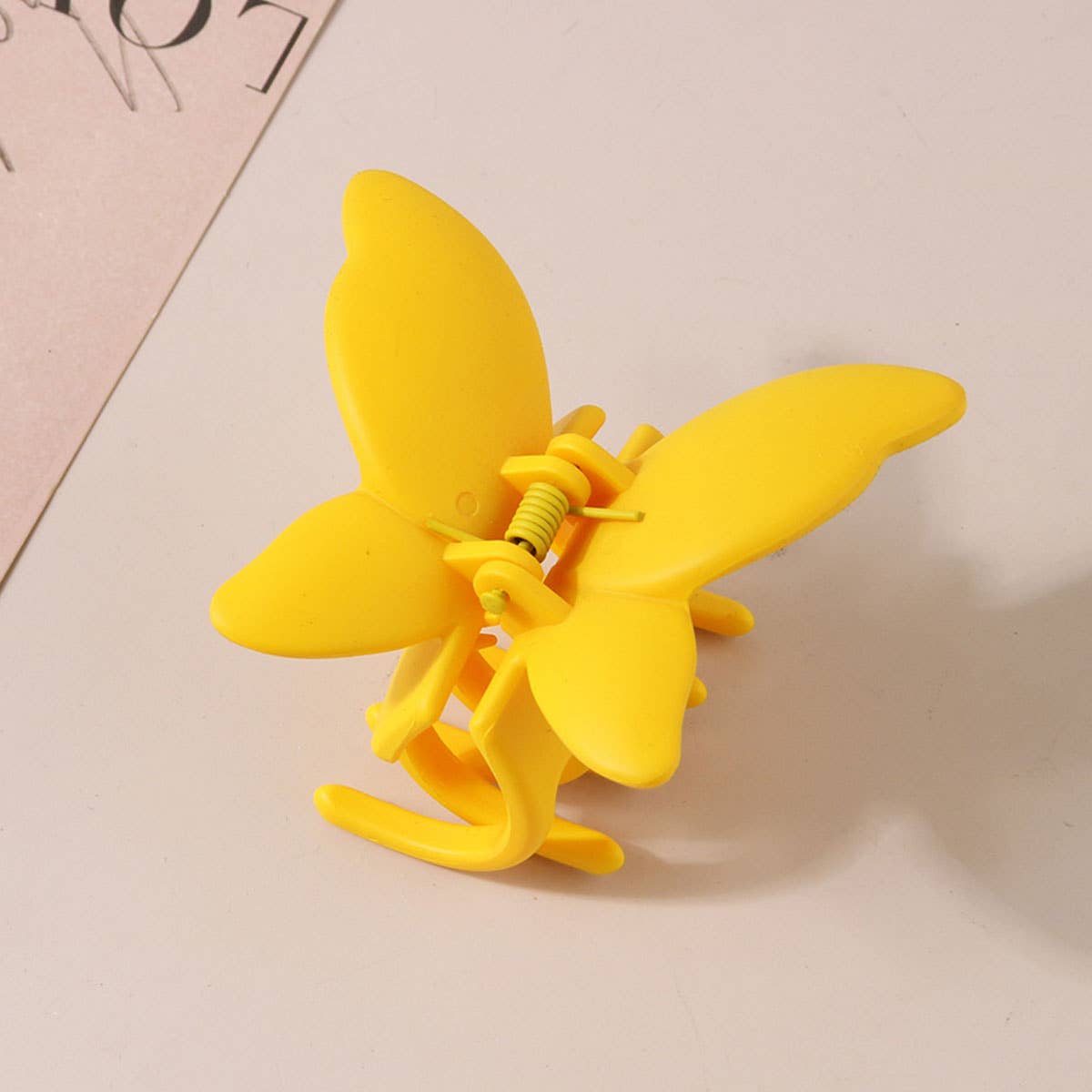 Matte Butterfly Hair Claw Clip ? Strong & Stylish_CWAHA0087