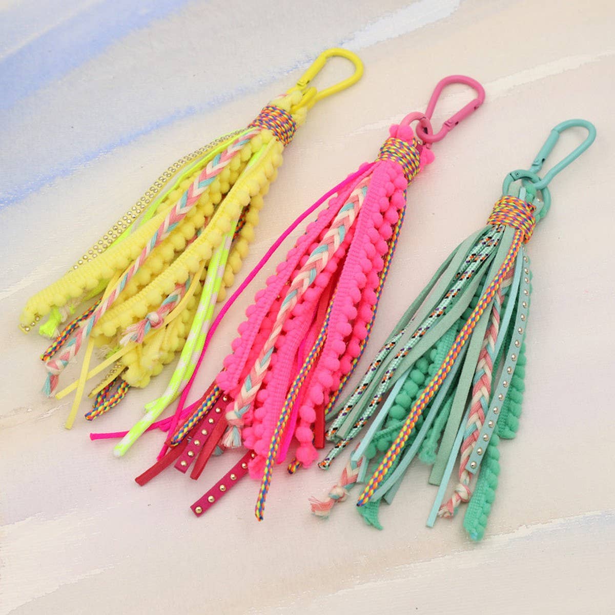 SOLID COLOR BOHEMIAN STYLE LONG TASSEL KEYCHAIN_CWMM3549