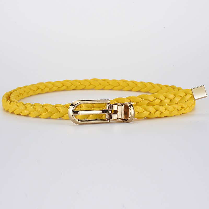 Tie knots to decorate weave a candy-colored belt