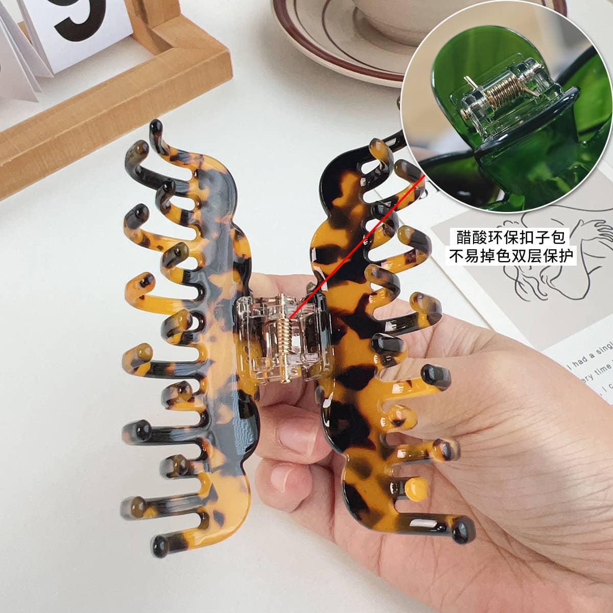 Wavy double-row teeth high-end acetate hair clip