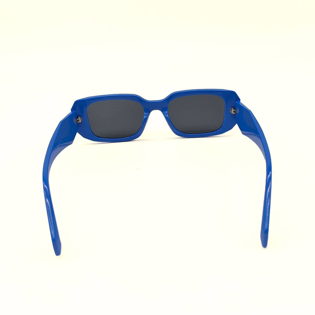 WIDE SQUARE FRAME FASHION SUNGLASSES