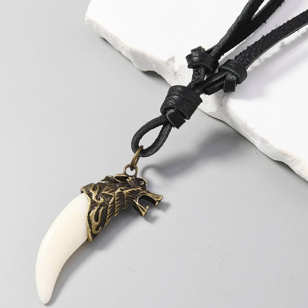 PERSONALIZED RETRO WOLF TOOTH LEATHER NECKLACE_CWMM4587