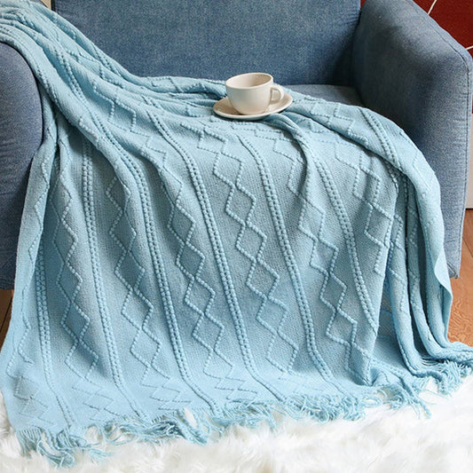 KNITTED WARM BLANKET WITH TASSELS