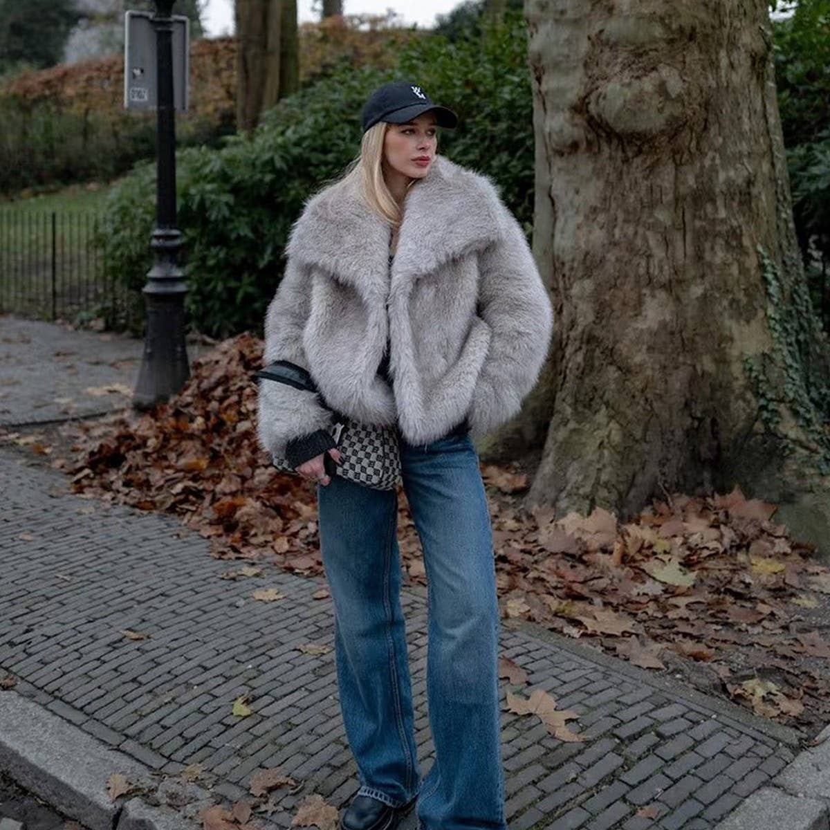 Elegant Faux Fur Jacket Women Winter Short Coat