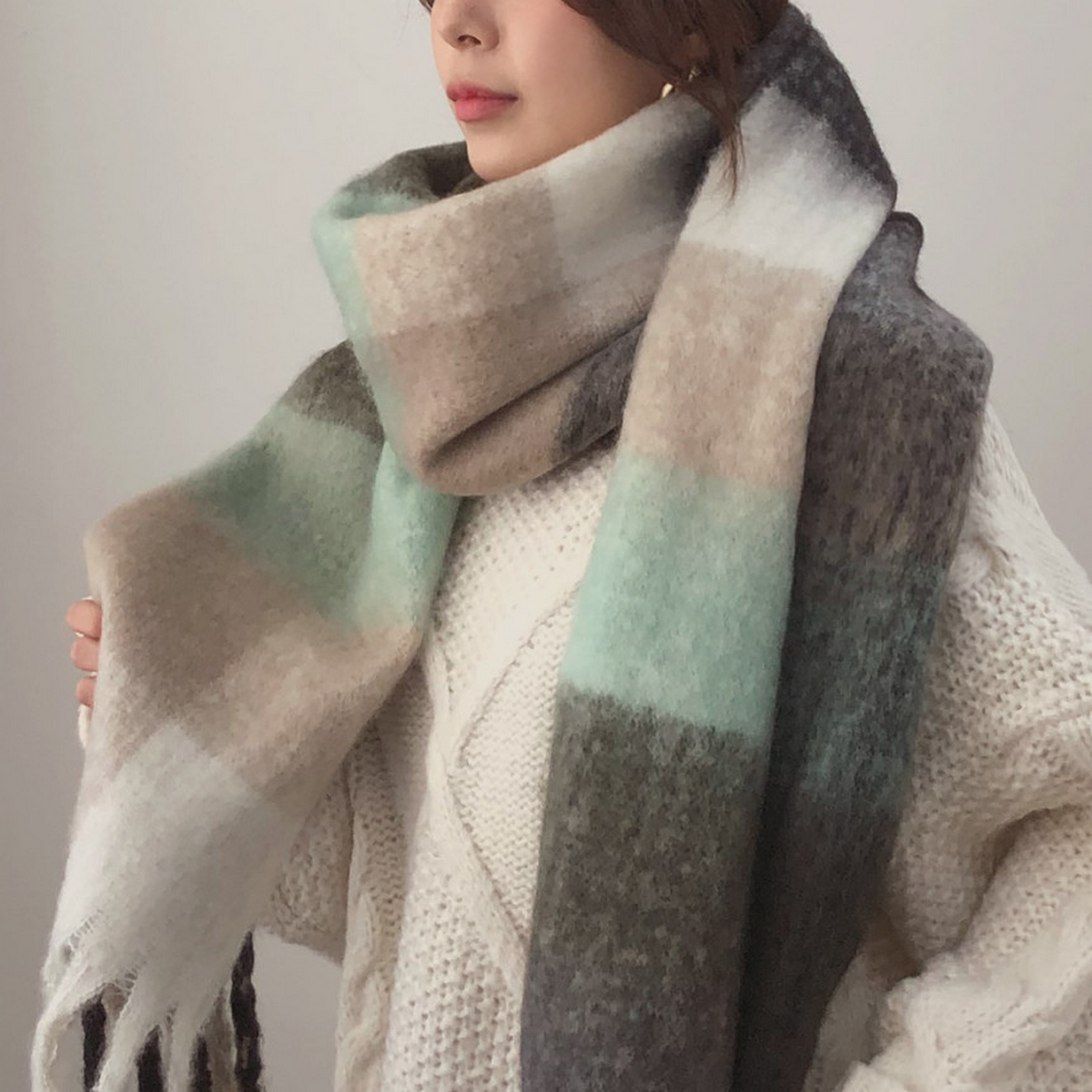 Colorful Tartan Scarf ? Cozy Thick Winter Wrap