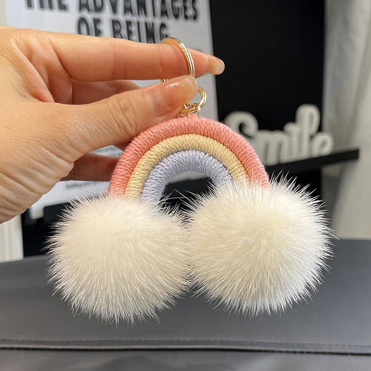 RAINBOW SMALL CLOUD FUR BALL CAR KEYCHAIN PENDANT_CWMM2547