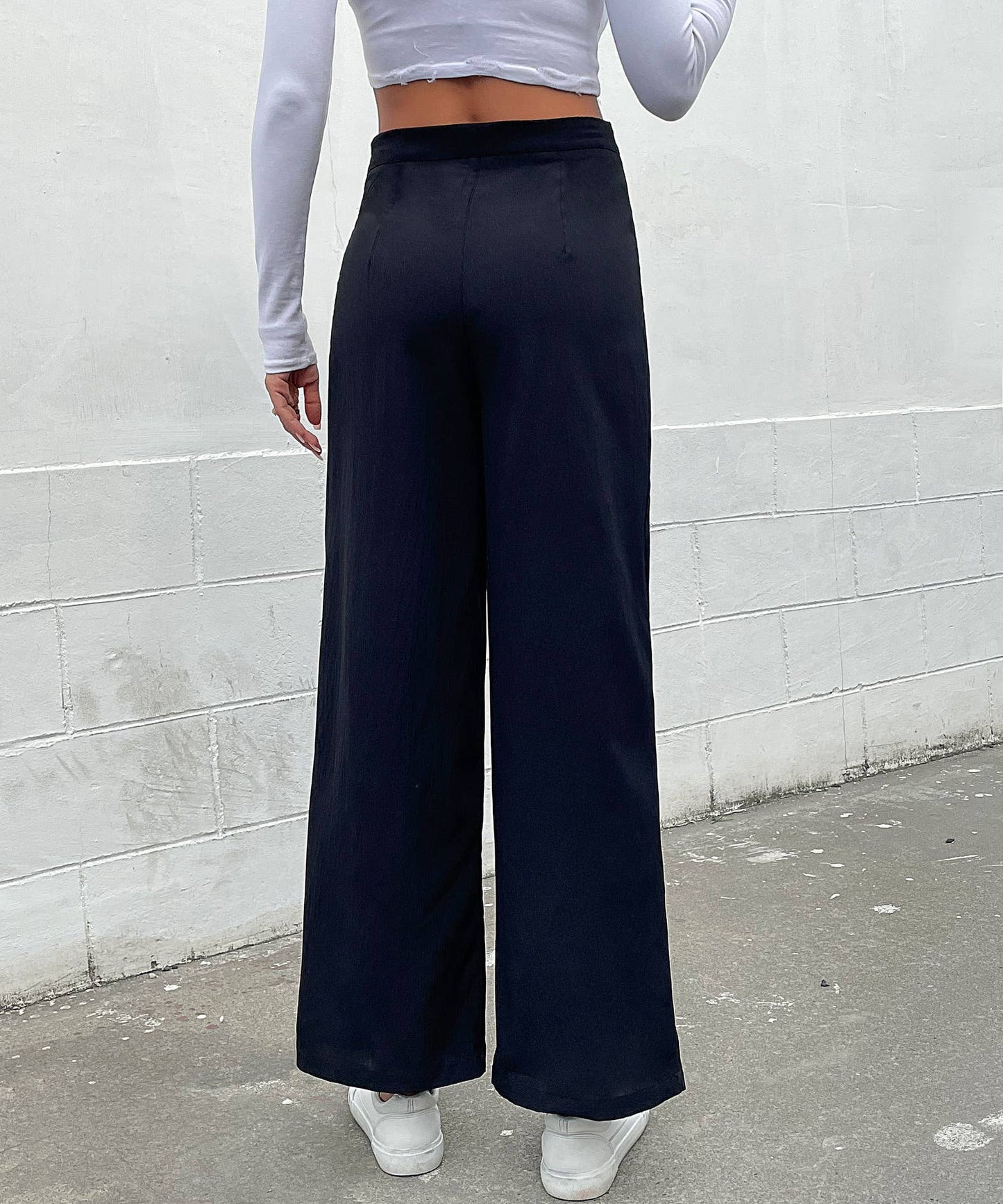 BUTTON-UP COMMUTER STYLE WIDE-LEG PANTS