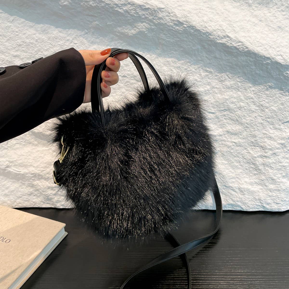 WINTER FOX FUR SHOULDER CROSSBODY HANDBAG PLUSH BAG_CWAB3974