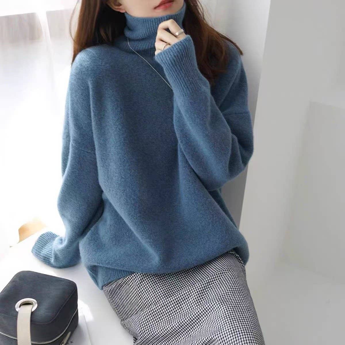 Women's Thick Knit Turtleneck Sweater