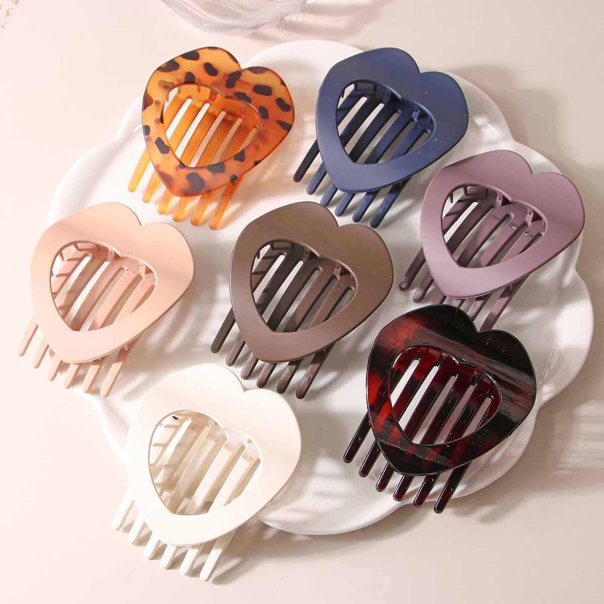 Flat Heart Hair Clip ? Strong Grip Duckbill