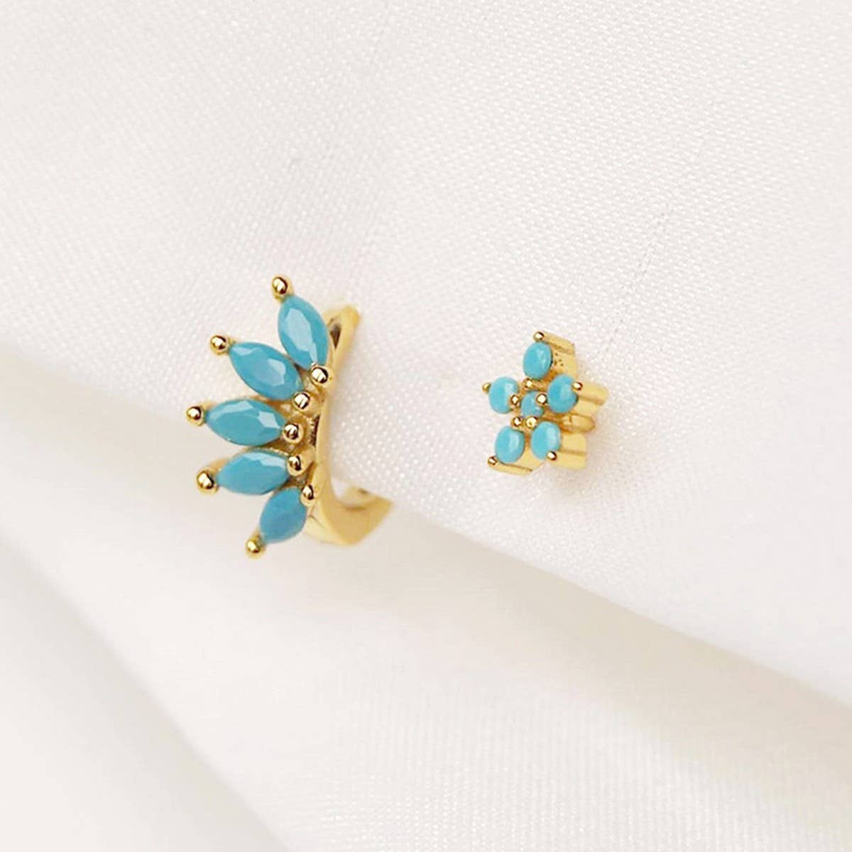 VERSATILE SYMMETRICAL STATEMENT EARRINGS