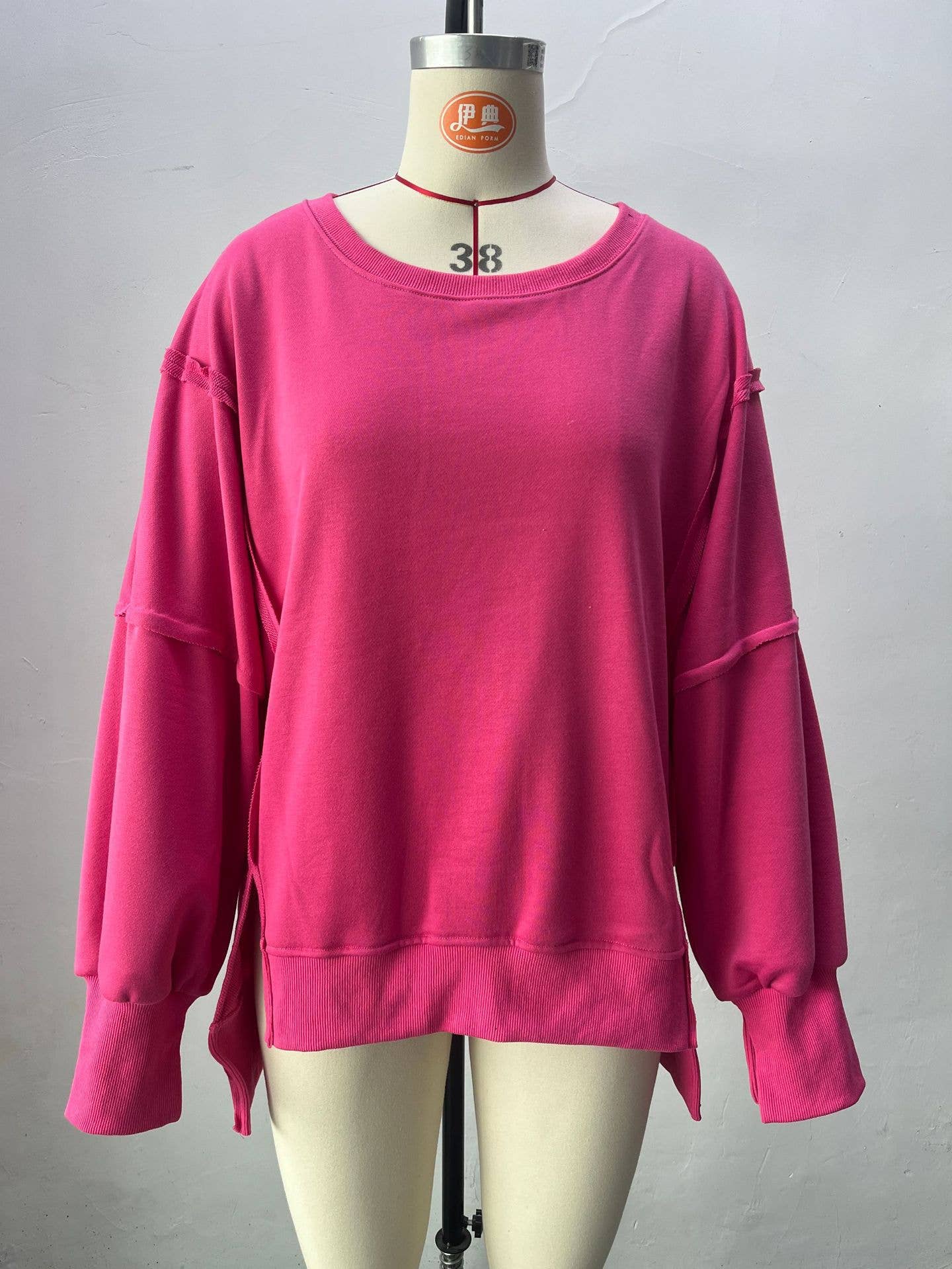Solid-color round-neck casual loose sweatshirt
