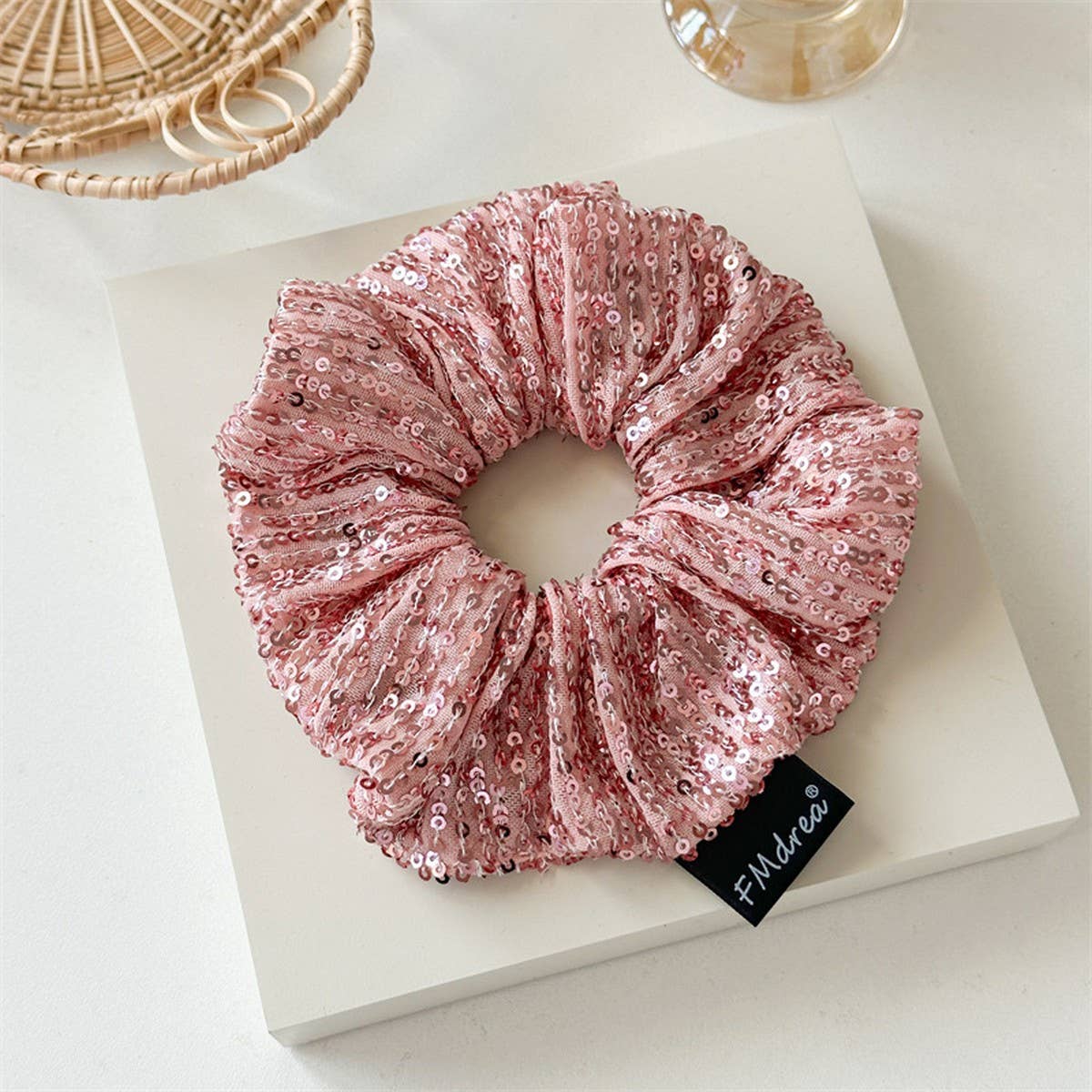 SUPER SHINY TEMPERAMENT LARGE INTESTINE HAIR RING