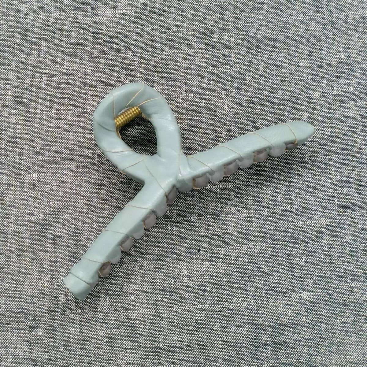 Stylish Simple PU Leather Wrapped Hair Claw_CWAHA6376