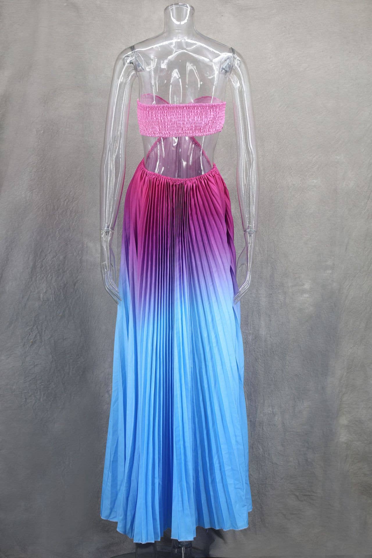 Gradient Halter Pleated Beach Vacation Dress