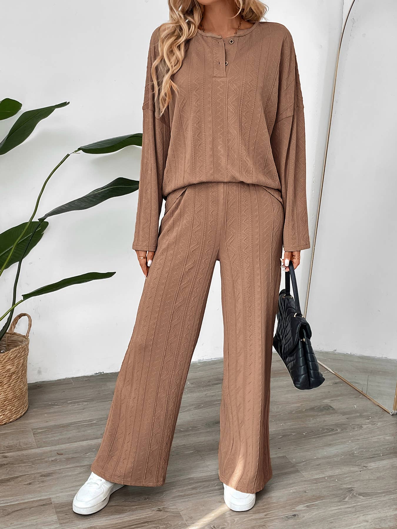 Long sleeve pants suit in button-up fabric