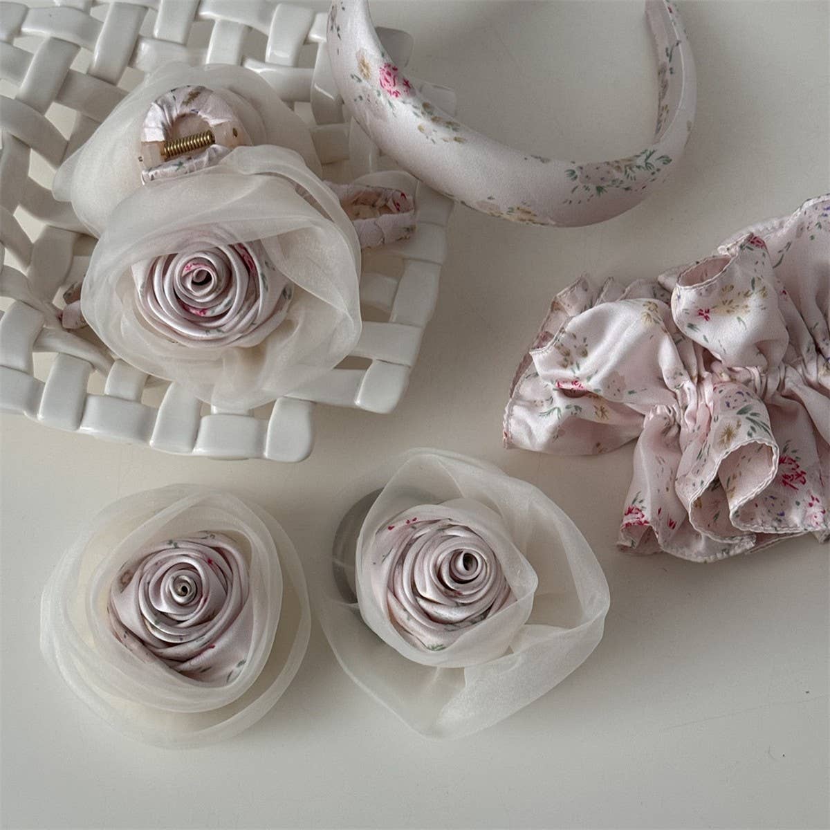 SWEET ROSE PINK HAIR CLIP HAIR ACCESSORY