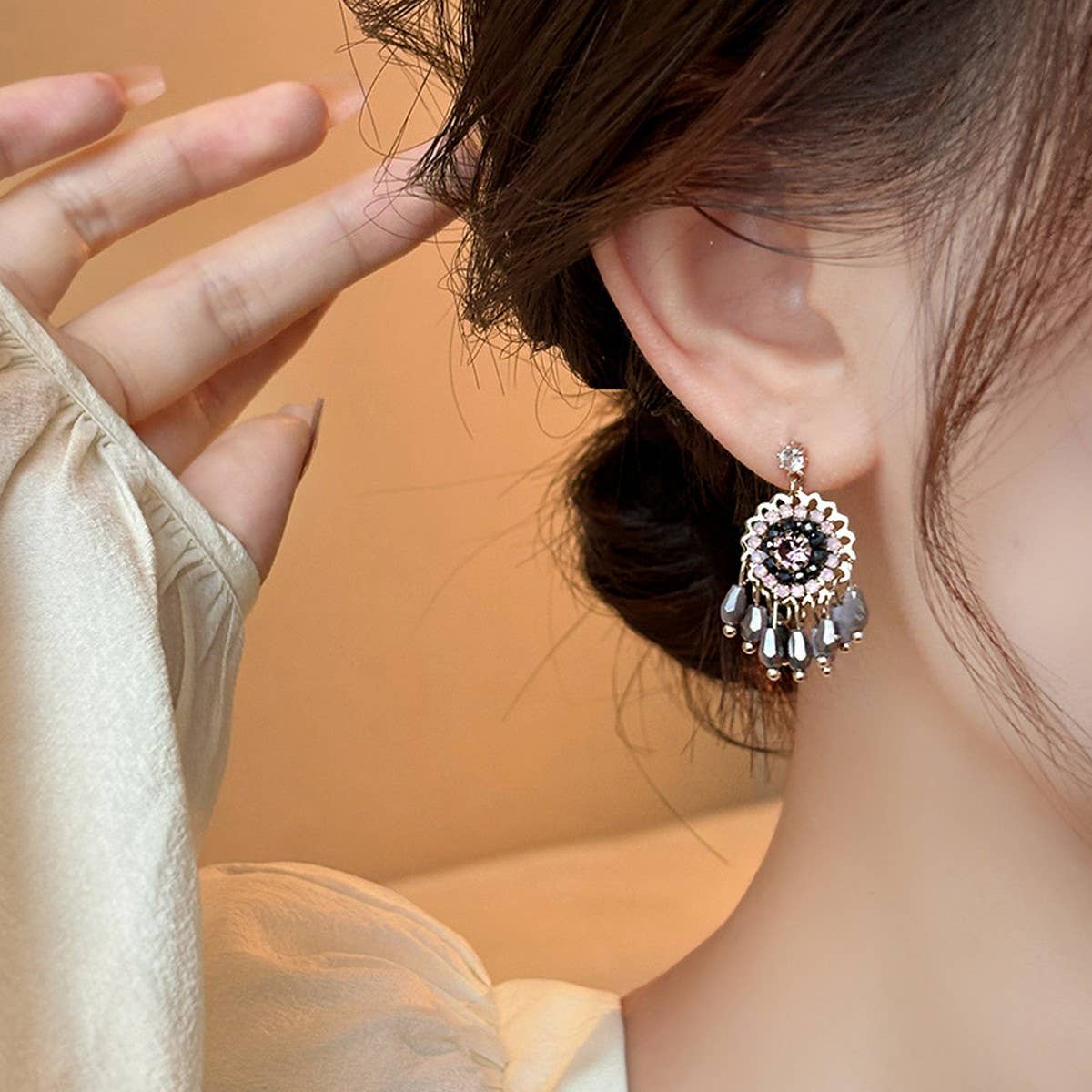 FLOWER FASHION PERSONALIZED TASSEL EARRINGS