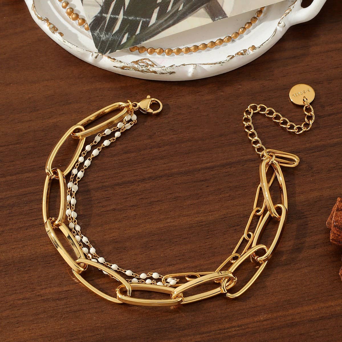 MULTI-LAYER VINTAGE CHAIN PEARL BRACELET