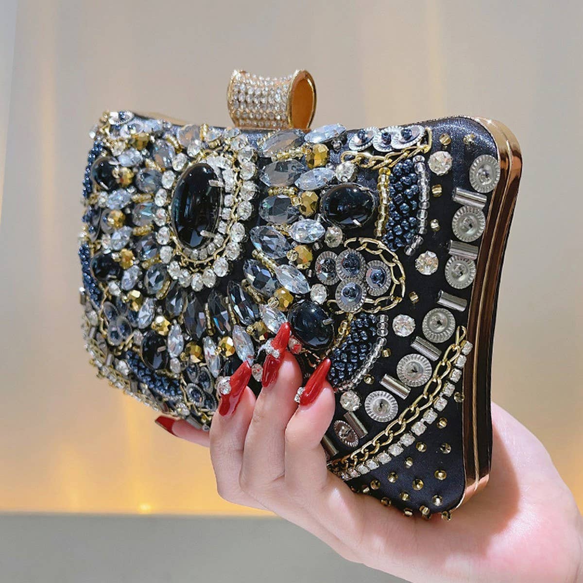 HIGH-END HANDMADE NICHE BEADED CLUTCH_CWAB2521