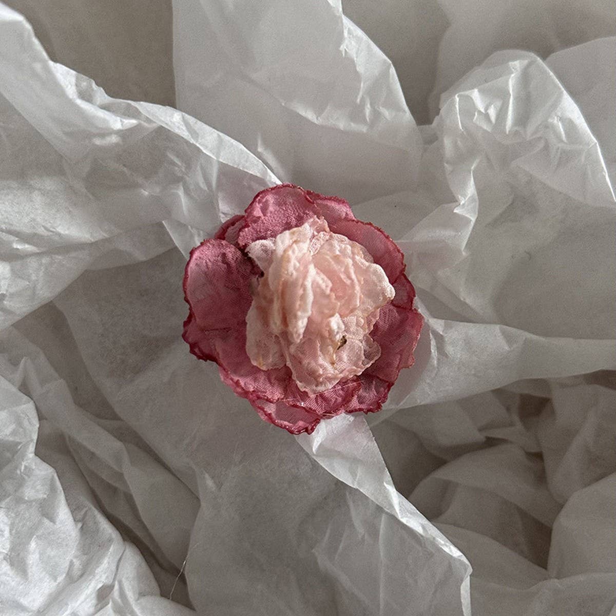 CAMELLIA HAIRPIN SMALL FRESH FLOWER HAIRPIN_CWAHA4673